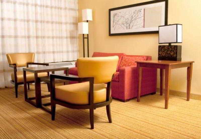 Hotel Courtyard By Marriott Norman Habitación foto